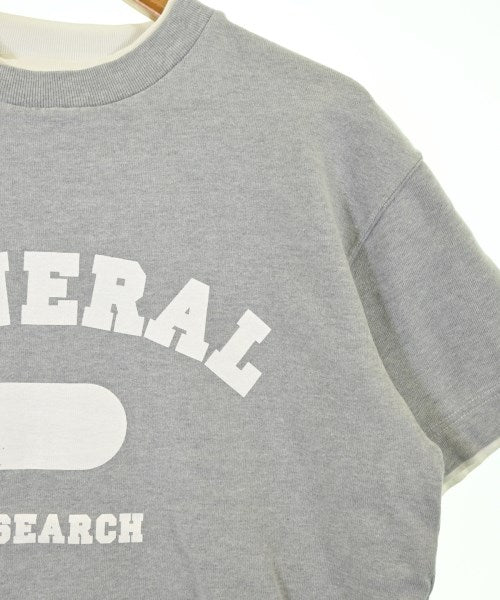 GENERAL RESEARCH เสื้อยืด/เสื้อท็อปส์