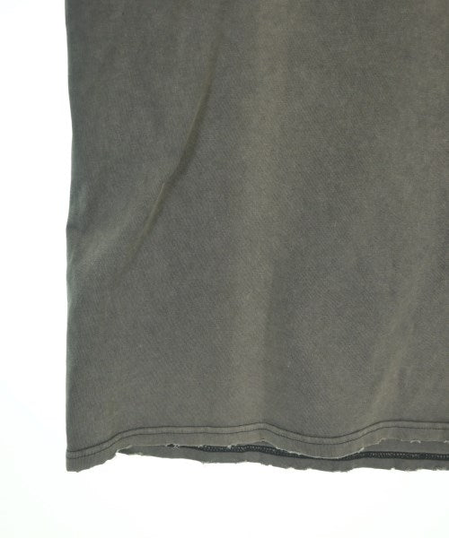UNUSED เสื้อยืด/เสื้อท็อปส์