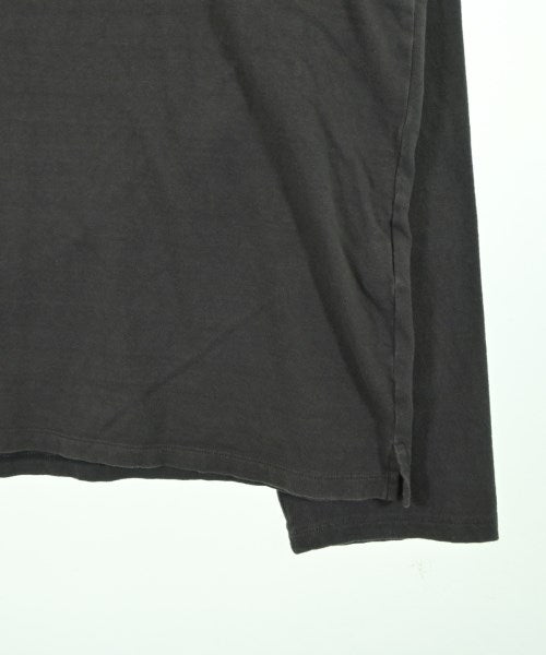 UNUSED เสื้อยืด/เสื้อท็อปส์