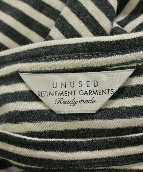 UNUSED เสื้อยืด/เสื้อท็อปส์