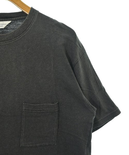 UNUSED เสื้อยืด/เสื้อท็อปส์