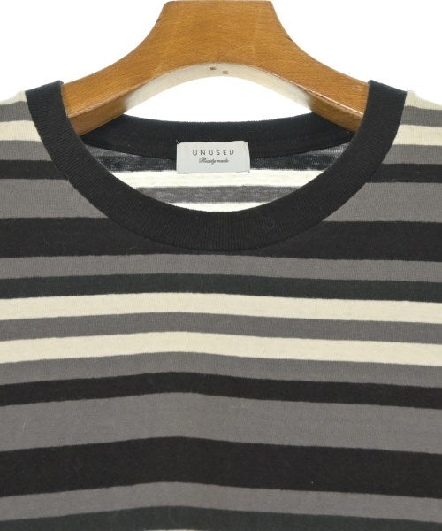 UNUSED เสื้อยืด/เสื้อท็อปส์