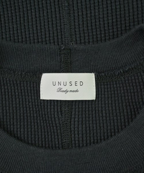 UNUSED เสื้อยืด/เสื้อท็อปส์