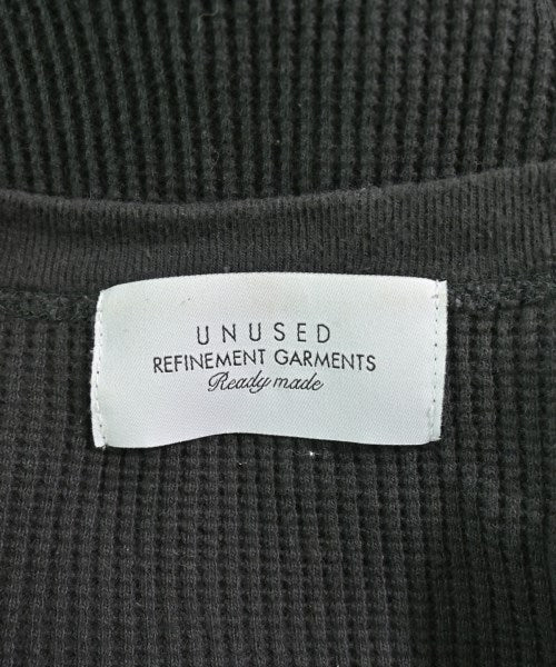UNUSED เสื้อยืด/เสื้อท็อปส์