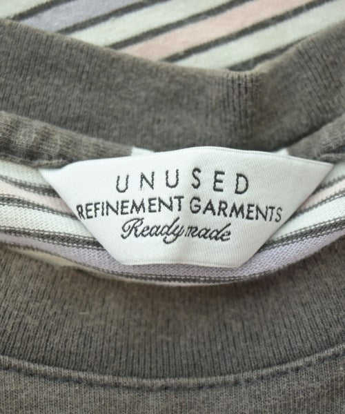 UNUSED เสื้อยืด/เสื้อท็อปส์