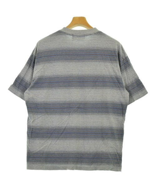 UNUSED เสื้อยืด/เสื้อท็อปส์