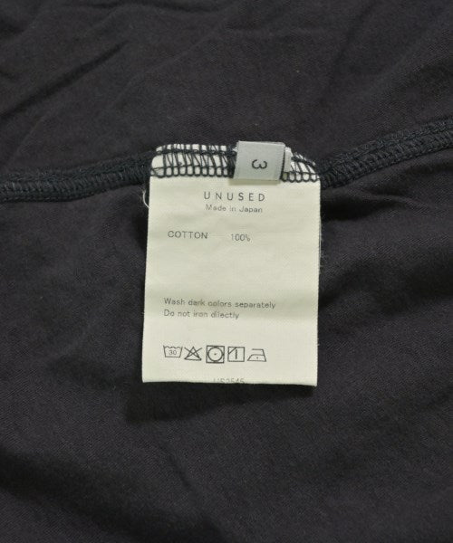 UNUSED เสื้อยืด/เสื้อท็อปส์