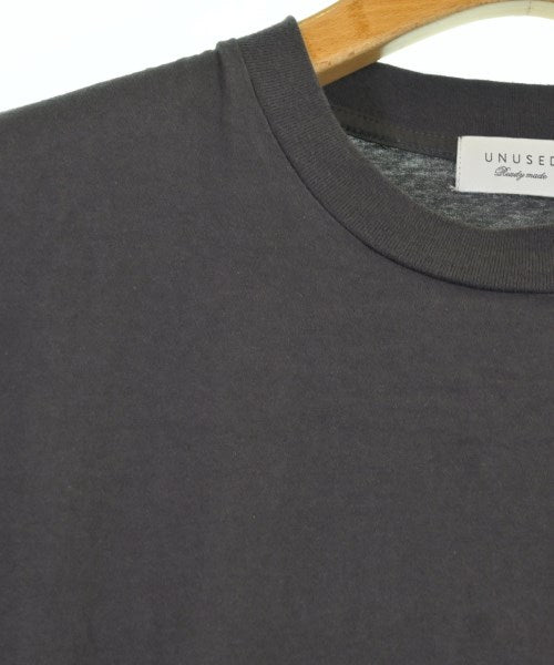 UNUSED เสื้อยืด/เสื้อท็อปส์
