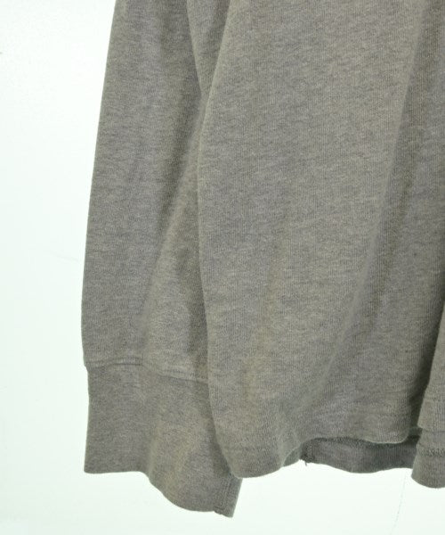 UNUSED เสื้อยืด/เสื้อท็อปส์