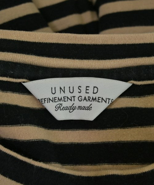 UNUSED เสื้อยืด/เสื้อท็อปส์
