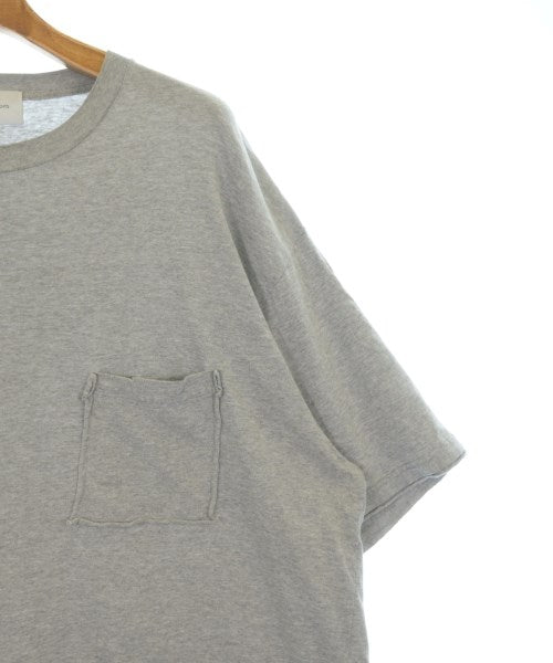 UNUSED เสื้อยืด/เสื้อท็อปส์