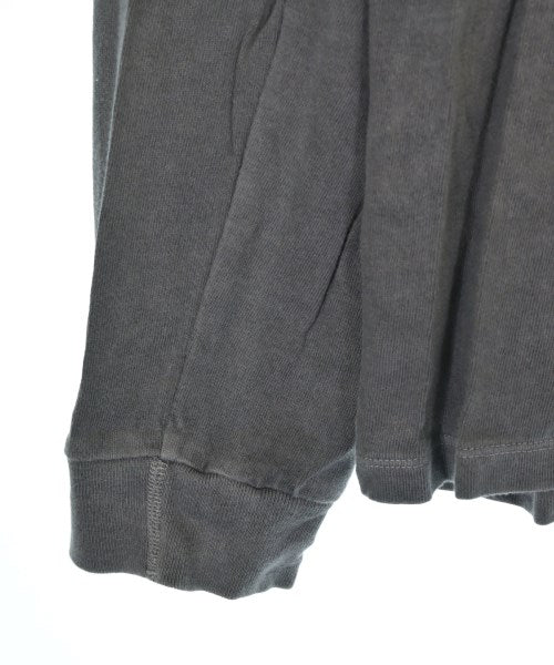 UNUSED เสื้อยืด/เสื้อท็อปส์