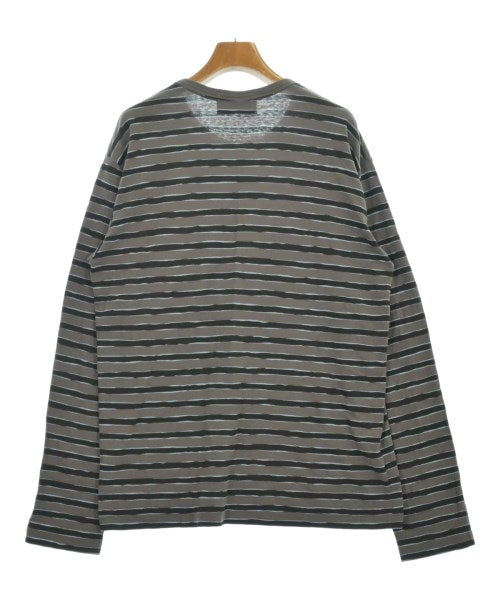 UNUSED เสื้อยืด/เสื้อท็อปส์
