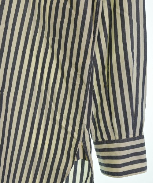 COMOLI เสื้อลำลอง