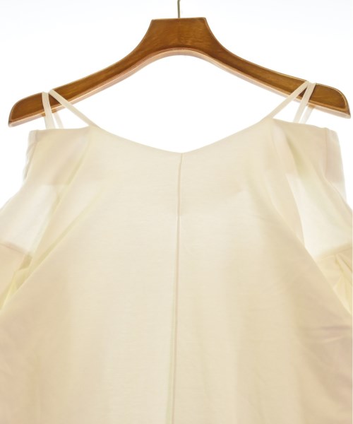 emmi atelier ชุดเดรส