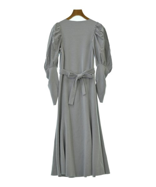 emmi atelier ชุดเดรส