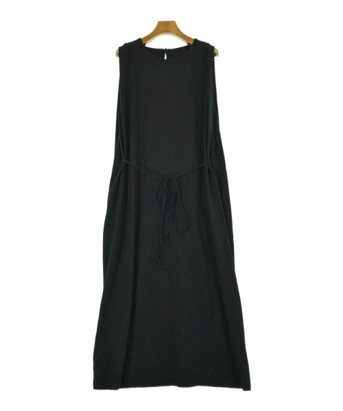 emmi atelier ชุดเดรส