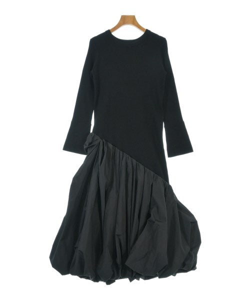 emmi atelier ชุดเดรส