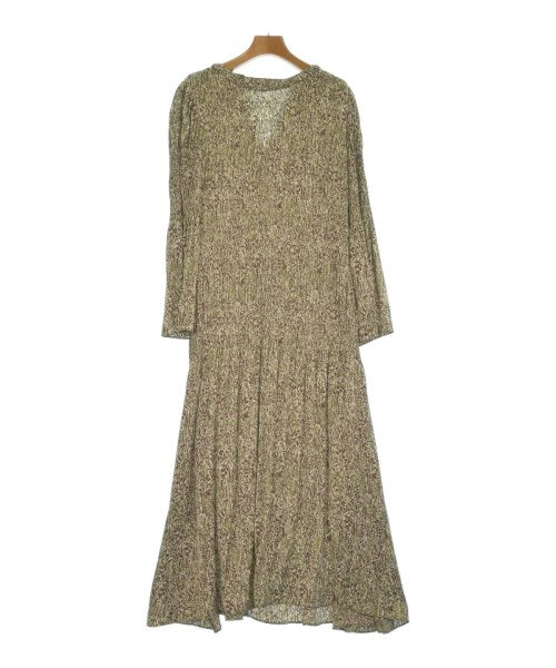 emmi atelier ชุดเดรส