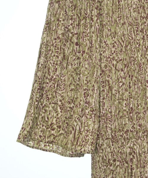 emmi atelier ชุดเดรส