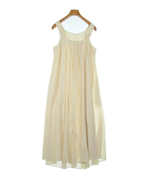 emmi atelier ชุดเดรส