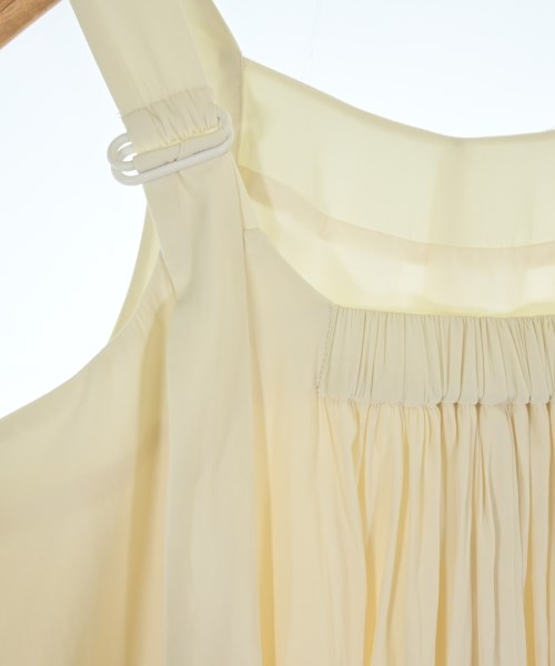 emmi atelier ชุดเดรส
