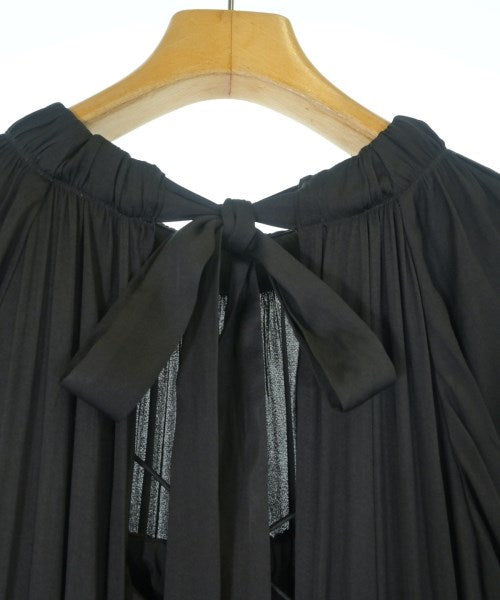 emmi atelier ชุดเดรส