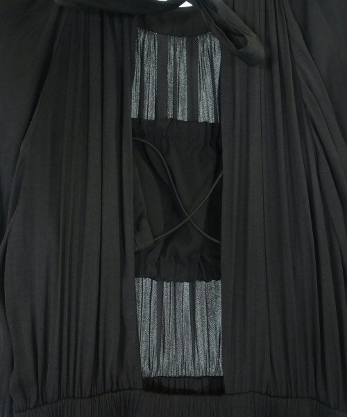 emmi atelier ชุดเดรส