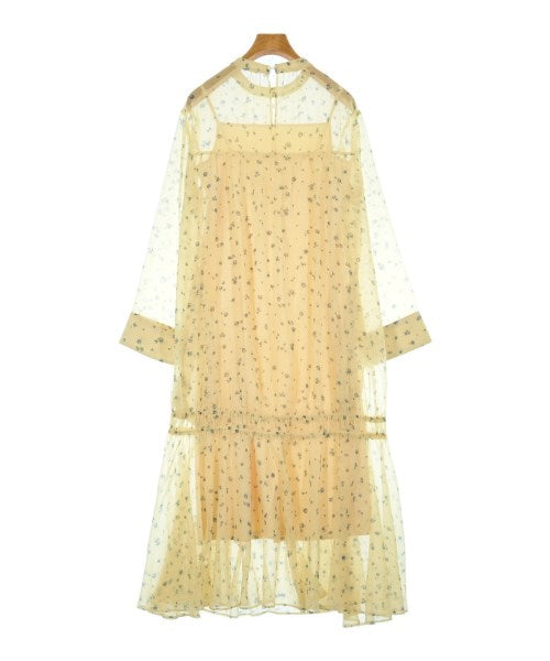 emmi atelier ชุดเดรส