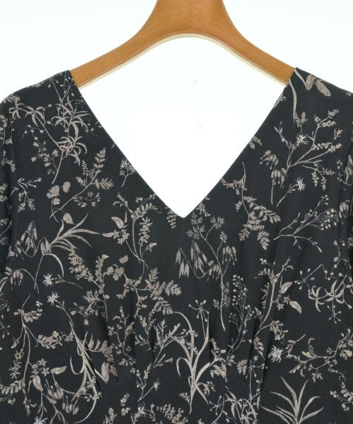 emmi atelier ชุดเดรส