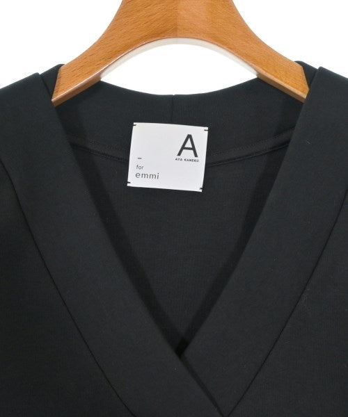 emmi atelier แขนกุด