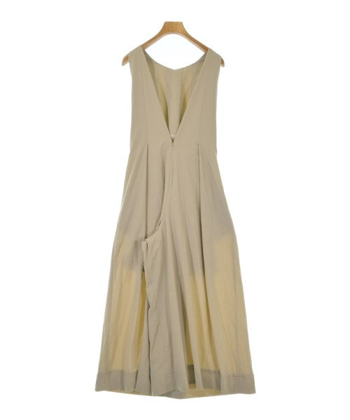 emmi atelier ชุดเอี๊ยม/เสื้อคลุมหลวมๆ/จั๊มสูท