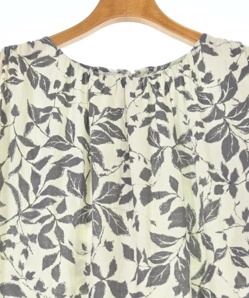 emmi atelier ชุดเดรส