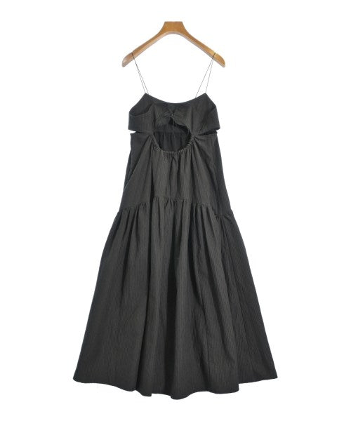 emmi atelier ชุดเดรส