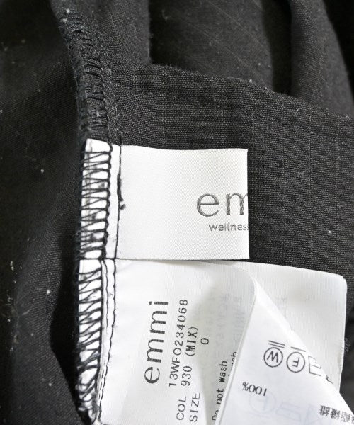 emmi atelier ชุดเดรส