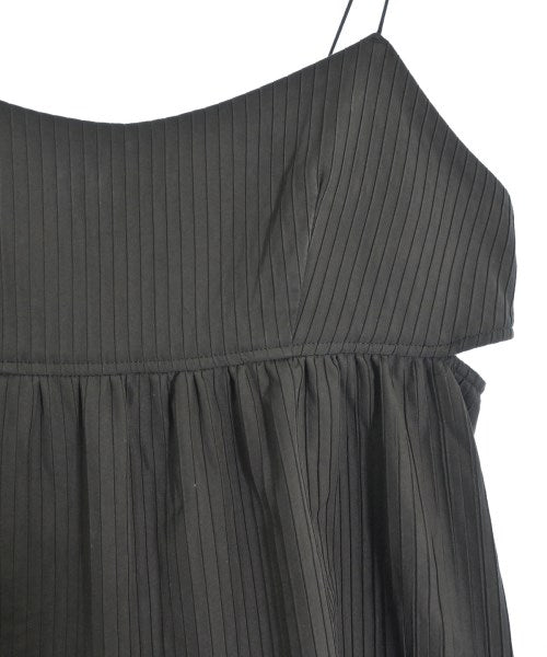 emmi atelier ชุดเดรส