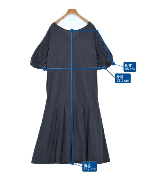 emmi atelier ชุดเดรส