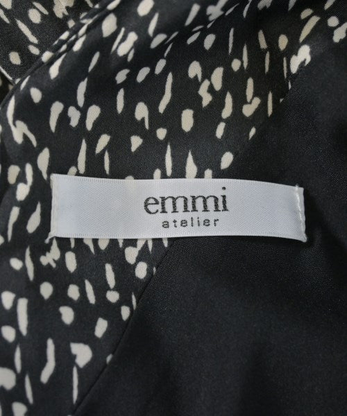 emmi atelier ชุดเดรส