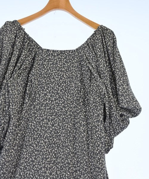 emmi atelier ชุดเดรส