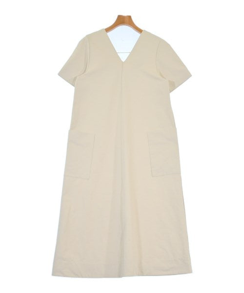 emmi atelier ชุดเดรส