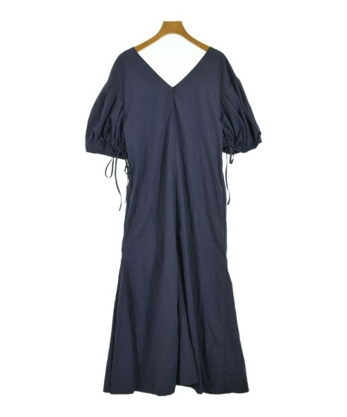 emmi atelier ชุดเดรส