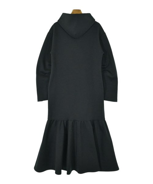 emmi atelier ชุดเดรส