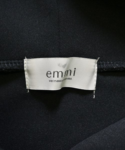 emmi atelier ชุดเดรส