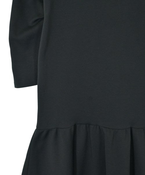 emmi atelier ชุดเดรส