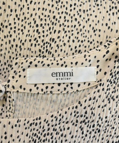 emmi atelier ชุดเดรส