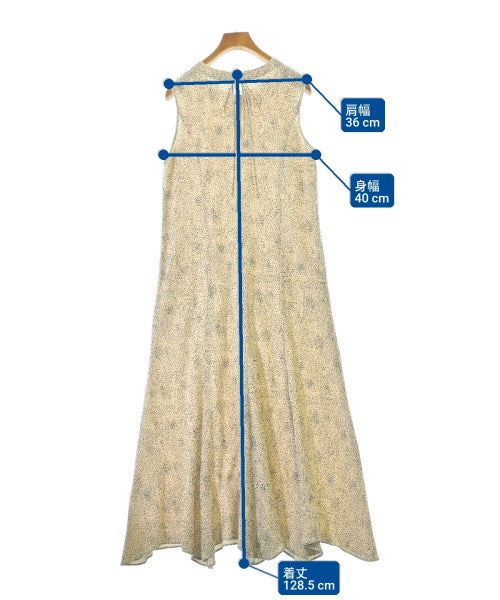 emmi atelier ชุดเดรส