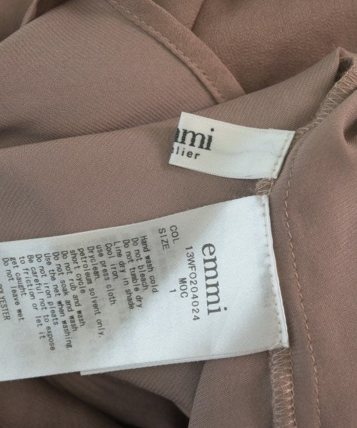 emmi atelier ชุดเดรส