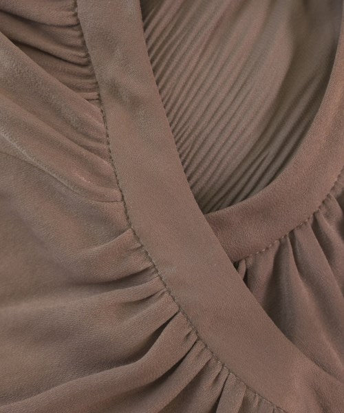 emmi atelier ชุดเดรส