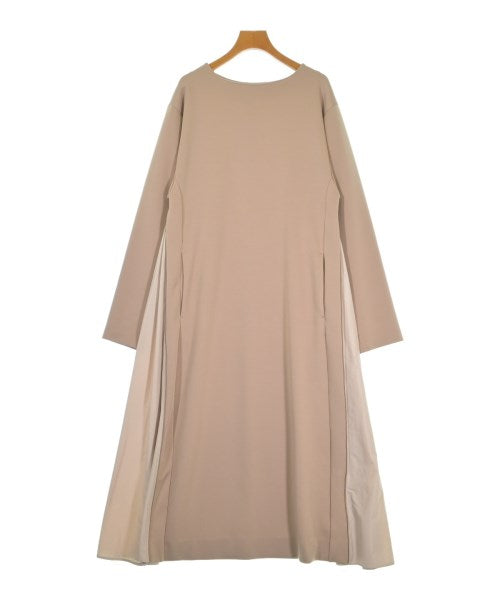 emmi atelier ชุดเดรส