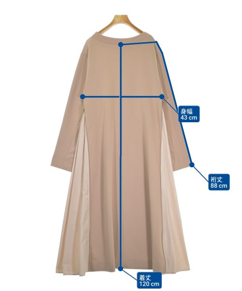 emmi atelier ชุดเดรส